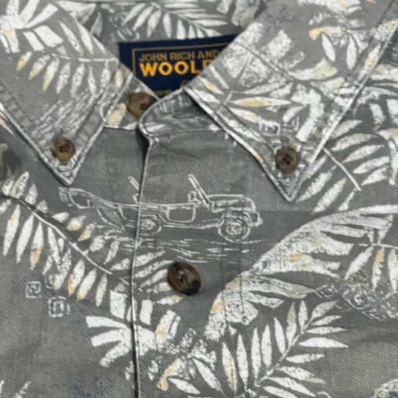Woolrich Gray Leaf Print Short Sleeve Mens Button Down Shirt - Picture 4 of 5